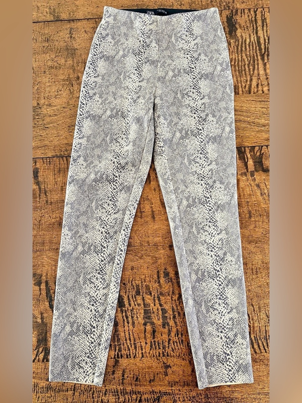 Zara Snake Print Straight Leg Pants Size Small Like New